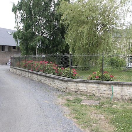 Logis Du Grand Pin Apartment Saint-Martin-des-Entrées Екстериор снимка