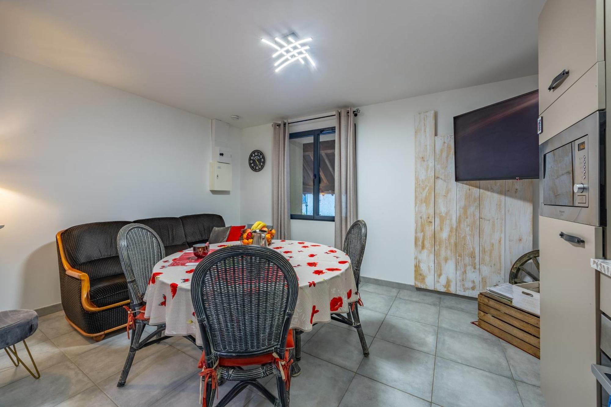 Logis Du Grand Pin Apartment Saint-Martin-des-Entrées Екстериор снимка