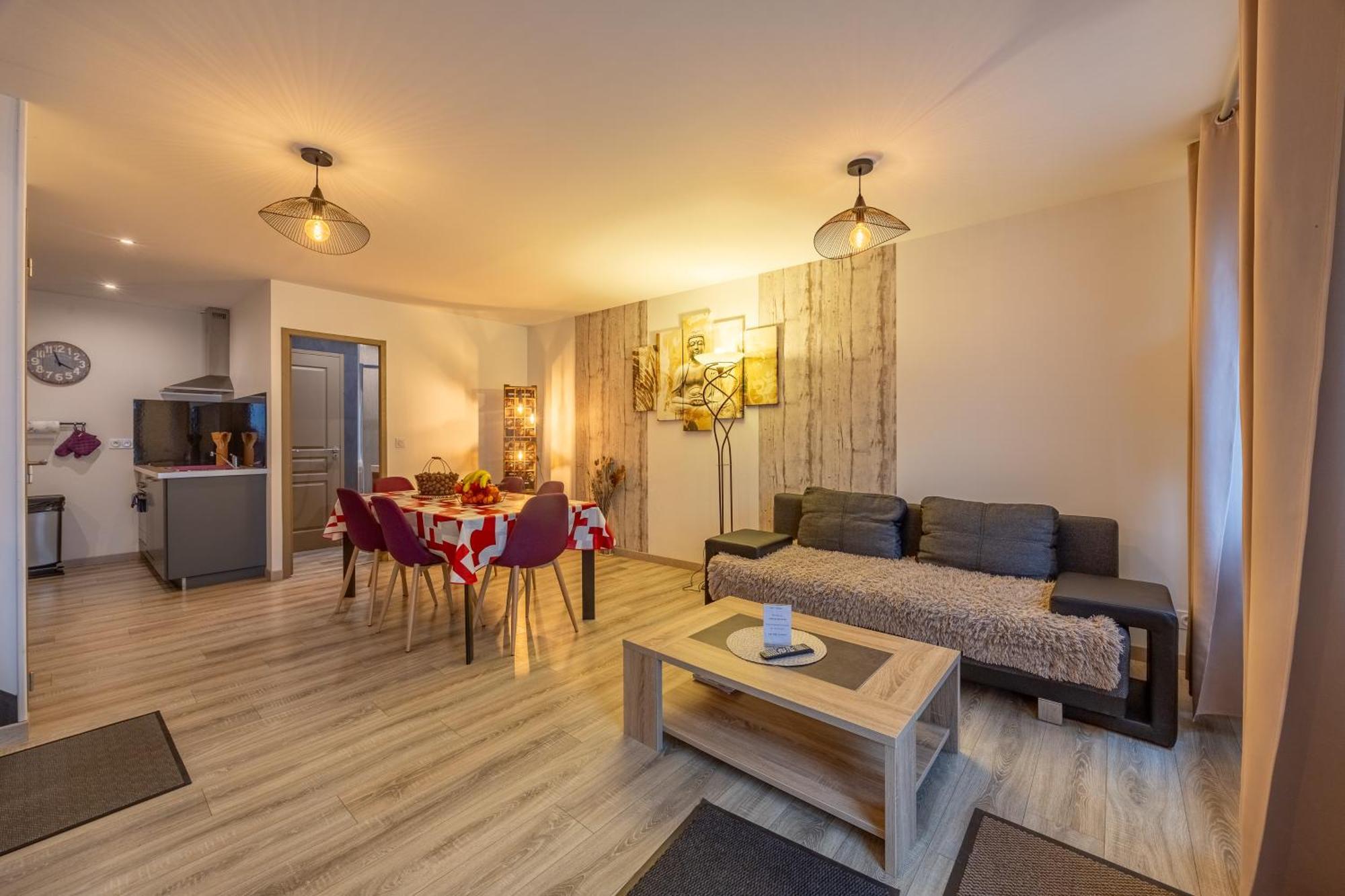 Logis Du Grand Pin Apartment Saint-Martin-des-Entrées Екстериор снимка