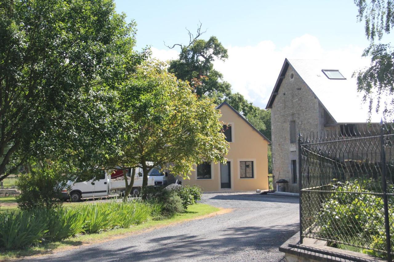 Logis Du Grand Pin Apartment Saint-Martin-des-Entrées Екстериор снимка